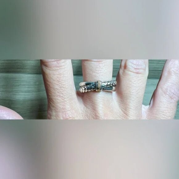 Andrea Candela Sterling Silver & 18k Yellow Gold Textured Crossover “Linea” Ring - Picture 9 of 11